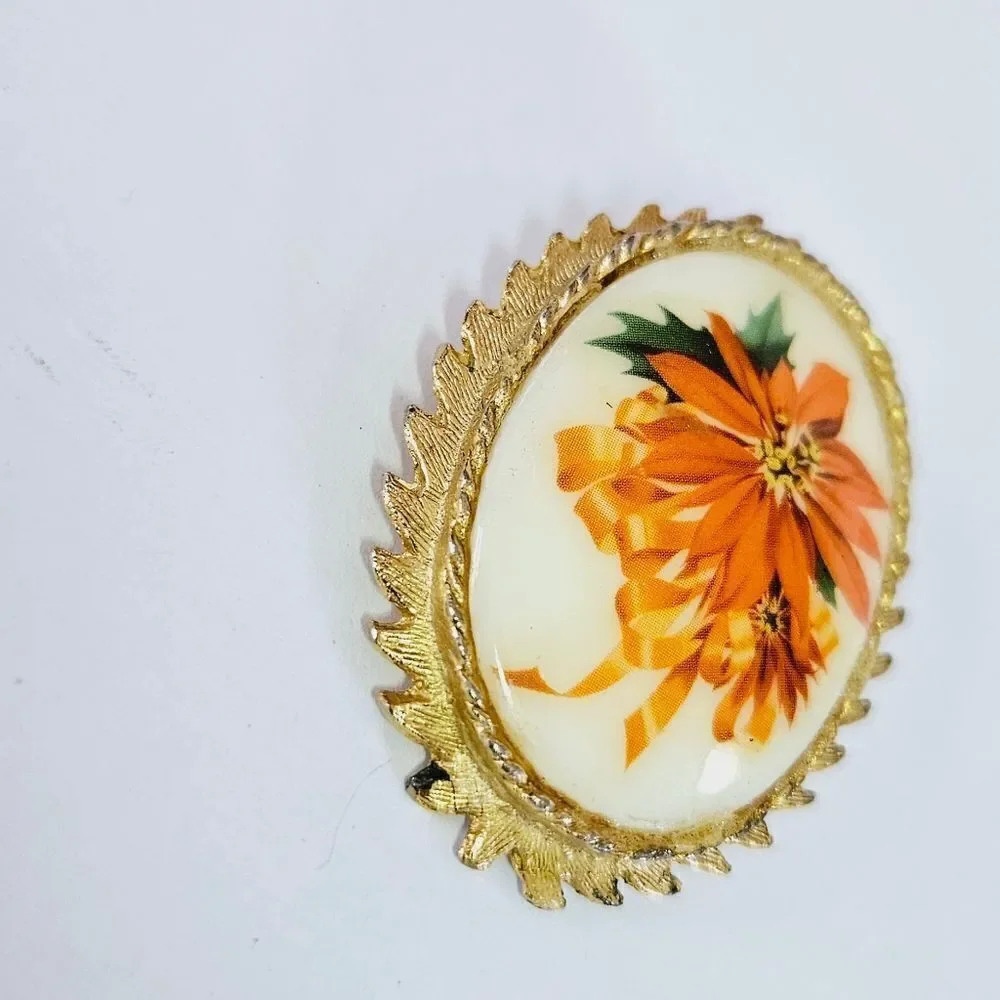 Vintage '50s Signed Dodds Painted Porcelain Gold Tone Poinsettia Pin Brooch 2